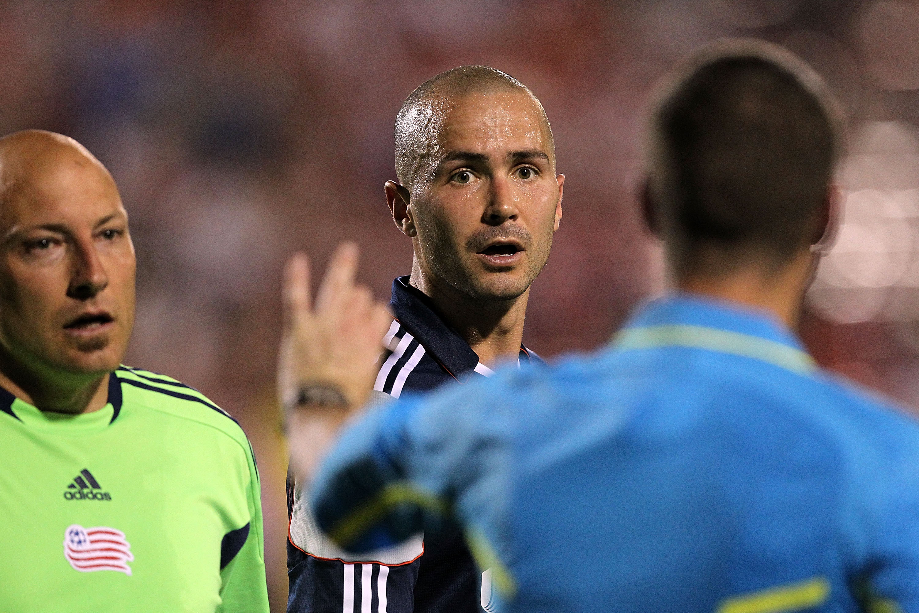 David Beckham thrills as Los Angeles Galaxy defeat Colorado, 2-1