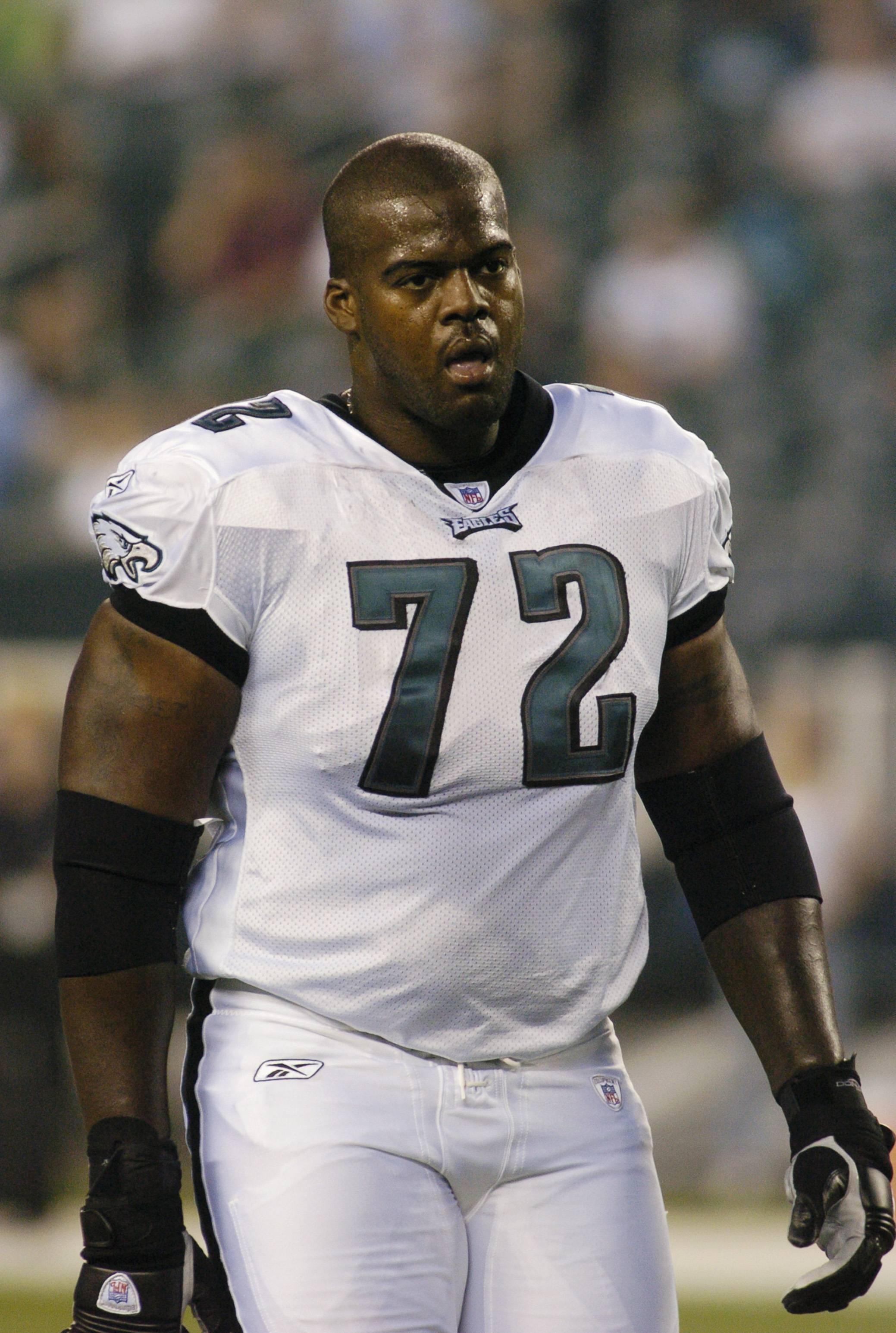 PHILADELPHIA - AUGUST 20:  Tra Thomas of the Philadelphia Eagles looks on against the Baltimore Ravens during the preseason NFL game on August 20, 2004 at Lincoln Financial Field in Philadelphia, Pennsylvania.  The Eagles defeated the Ravens 26-17.  (Phot