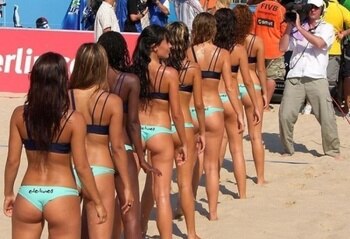 hot-beach-volleyball-6_display_image.jpg