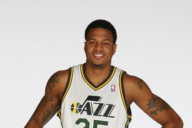 hi-res-182596303-brandon-rush-of-the-utah-jazz-poses-for-a-photo-during_crop_650.jpg