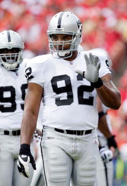 KANSAS CITY, MO - SEPTEMBER 20:  Defensive end Richard Seymour #92 of the Oakland Raiders gestures toward the sidelines during a timeout during the game against the Kansas City Chiefs at Arrowhead Stadium on September 20, 2009 in Kansas City, Missouri.  (
