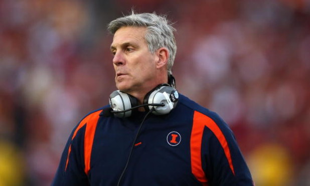 PASADENA, CA - JANUARY 01:  Head coach Ron Zook of the Illinois Fighting Illini looks on during the 'Rose Bowl presented by Citi' against the USC Trojans at the Rose Bowl on January 1, 2008 in Pasadena, California.  (Photo by Donald Miralle/Getty Images)