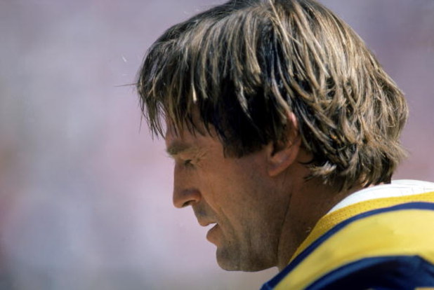 1984:  Portrait of Jack Youngblood #85 of the Los Angeles Rams as he sits on the sideline during a 1984 NFL game.  (Photo by Rick Stewart/Getty Images)
