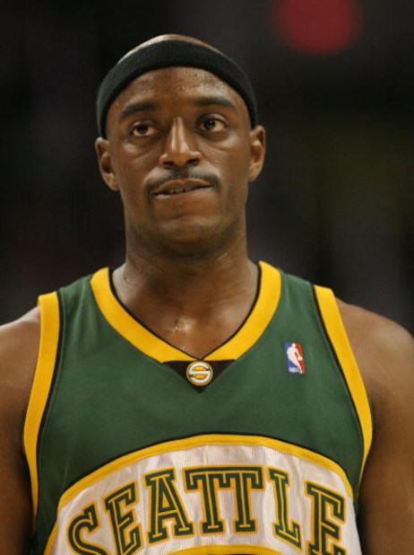 PHOENIX - FEBRUARY 08:  Damien Wilkins #21 of the Seattle SuperSonics looks on against the Phoenix Suns on February 8, 2008 at US Airways Center in Phoenix, Arizona. NOTE TO USER: User expressly acknowledges and agrees that, by downloading and or using th
