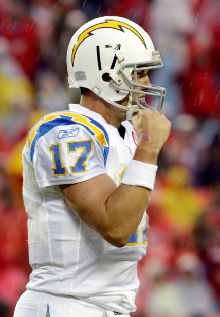 KANSAS CITY, MO - OCTOBER 25: Quarterback Philip Rivers #17 of the San Diego Chargers pumps his fist after throwing for a touchdown during the game against the Kansas City Chiefs on October 25, 2009 at Arrowhead Stadium in Kansas City, Missouri. (Photo