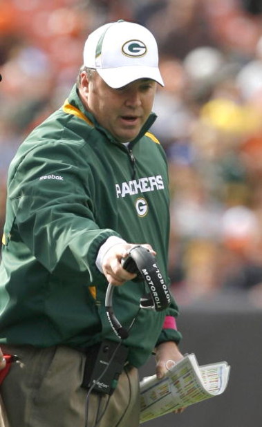 CLEVELAND, OH - OCTOBER 25: Mike McCarthy head coach of the Green Bay Packers argues a call against the Cleveland Browns at Cleveland Browns Stadium on October 25, 2009 in Cleveland, Ohio. (Photo by Matt Sullivan/Getty Images)