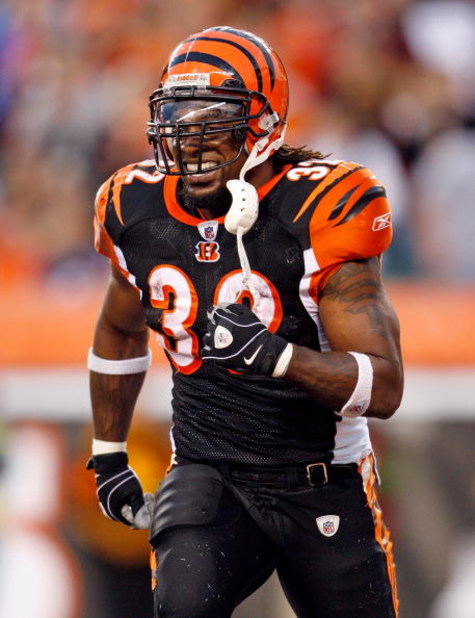 CINCINNATI - OCTOBER 25: Cedric Benson #32 of the Cincinnati Bengals celebrates after scoring a touchdown during the NFL game against the Chicago Bears at Paul Brown Stadium on October 25, 2009 in Cincinnati, Ohio. The Bengals won 45-10. (Photo by Andy