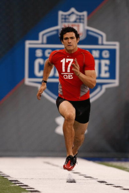 INDIANAPOLIS, IN - FEBRUARY 22:  Quarterback Mark Sanchez of USC runs the 40 yard dash during the NFL Scouting Combine presented by Under Armour at Lucas Oil Stadium on February 22, 2009 in Indianapolis, Indiana. (Photo by Scott Boehm/Getty Images)