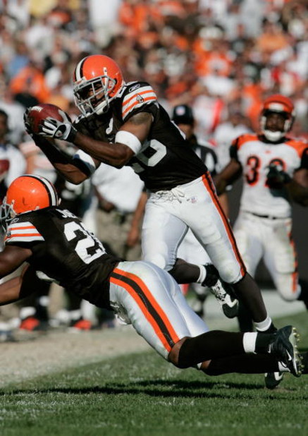 CLEVELAND - SEPTEMBER 16:  Leigh Bodden #28 of the Cleveland Browns intercepts a pass late in the fourth quarter against the Cincinnati Bengals at the Cleveland Browns Stadium on September 16, 2007 in Cleveland, Ohio. The Browns defeated the Bengals 51-45