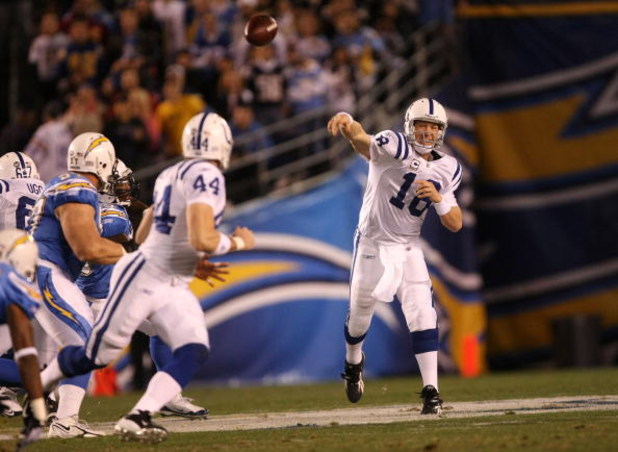 SAN DIEGO - JANUARY 03:  Quarterback Peyton Manning #18 of the Indianapolis Colts passes during the AFC Wild Card Game against the San Diego Chargers on January 3, 2009 at Qualcomm Stadium in San Diego, California.  (Photo by Stephen Dunn/Getty Images)