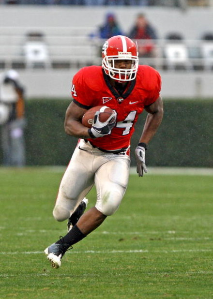 ATHENS, GA - NOVEMBER 29:  Running back Knowshon Moreno #24 of the Georgia Bulldogs ran for 97 yards and a touchdown during the game against the Georgia Tech Yellow Jackets at Sanford Stadium on November 29, 2008 in Athens, Georgia.  The Yellow Jackets be