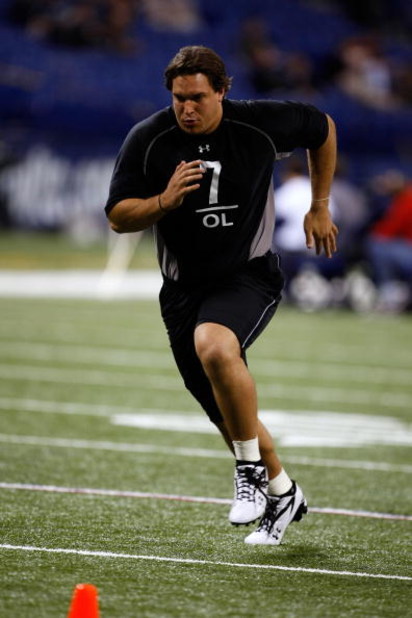INDIANAPOLIS, IN - FEBRUARY 21:  Offensive lineman Eben Britton of Arizona runs as he participates in practice drills during the NFL Scouting Combine presented by Under Armour at Lucas Oil Stadium on February 21, 2009 in Indianapolis, Indiana. (Photo by S