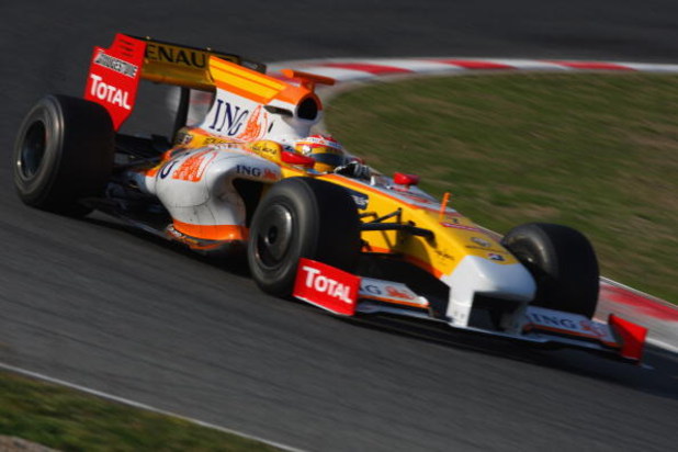 BARCELONA, SPAIN - MARCH 12: Fernando Alonso of Spain and team Renault in action during formula one testing at the Circuit de Catalunya on March 12, 2009 in Barcelona, Spain. (Photo by Mark Thompson/Getty Images)