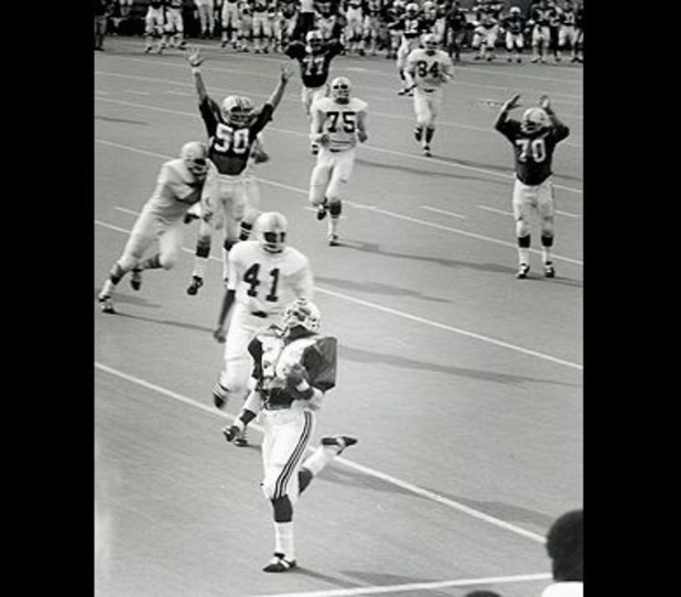 the-greatest-moments-in-college-football-history-news-scores