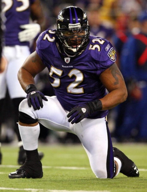 BALTIMORE - DECEMBER 14: Ray Lewis #52 of the Baltimore Ravens looks on against the Pittsburgh Steelers on December 14, 2008 at M&T Bank Stadium in Baltimore, Maryland. The Steelers defeated the Ravens 13-9. (Photo by Jim McIsaac/Getty Images)