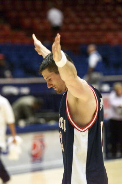 18 Mar 2000: Matt Santangelo of Gonzaga celebrates after the second round win over St. John''s at the Western Regional NCAA basketball tournament at the McKale Center in Tucson, Arizona. DIGITAL IMAGE.