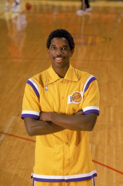 LOS ANGELES - 1988:  NBA All Star A.C. Green #45 of the Los Angeles Lakers poses for a portrait on the court at the Great Western Forum in Los Angeles, California in 1988. (Photo by: Mike Powell/Getty Images)