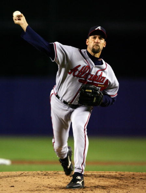 NEW YORK - SEPTEMBER 12:  John Smoltz #29 of the Atlanta Braves deals a pitch against the New York Mets during their game on September 12, 2007 at Shea Stadium in the Flushing neighborhood of the Queens borough of New York City.  (Photo by Jim McIsaac/Get