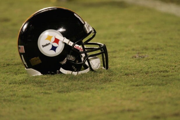 MIAMI - SEPTEMBER 26: A Pittsburgh Steelers helmet is on the field during the game against the Miami Dolphins at Pro Player Stadium on September 26, 2004 in Miami, Florida. The Steelers won 13-3. (Photo by Eliot J. Schechter/Getty Images)