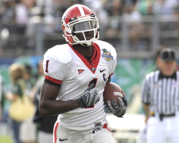 ORLANDO, FL - JANUARY 1: Wide receiver Mohamed Massaquoi #1 of the University of Georgia warms up for play against the Michigan State Spartans at the 2009 Capital One Bowl at the Citrus Bowl on January 1, 2009 in Orlando, Florida.  (Photo by Al Messerschm