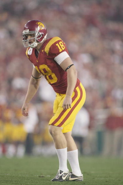 PASADENA, CA - JANUARY 1:  David Buehler #18 of the USC Trojans lines up for a kick against the Penn State Nittany Lions on January 1, 2009 at the Rose Bowl in Pasadena, California.  USC won 38-24.  (Photo by Jeff Golden/Getty Images)