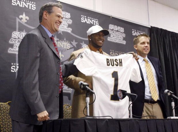 NEW ORLEANS - APRIL 29: (L-R) General Manager Mickey Loomis, 2006 second overall NFL draft pick Reggie Bush, and head coach Sean Payton of the New Orleans Saints pose together during a press conference on April 29, 2006 in New Orleans, Louisiana. (Photo