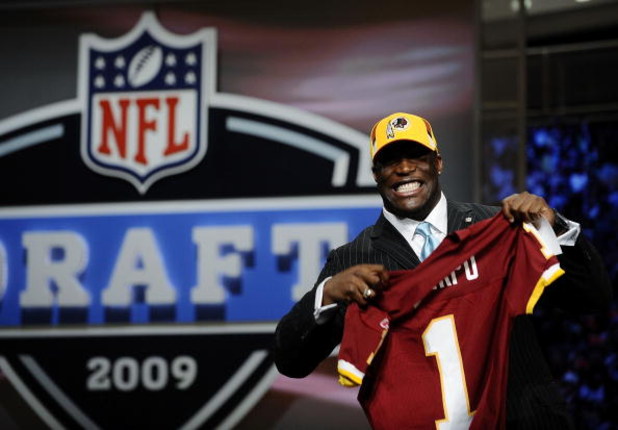 NEW YORK - APRIL 25:  Washington Redskins #13 draft pick Brian Orakpo poses for photographers at Radio City Music Hall for the 2009 NFL Draft on April 25, 2009 in New York City  (Photo by Jeff Zelevansky/Getty Images)