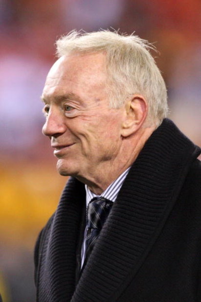 LANDOVER, MD - NOVEMBER 16:  Owner of the Dallas Cowboys, Jerry Jones, looks on during warmups before the game against the Washington Redskins on November 16, 2008 at FedEx Field in Landover, Maryland.  (Photo by Jim McIsaac/Getty Images)