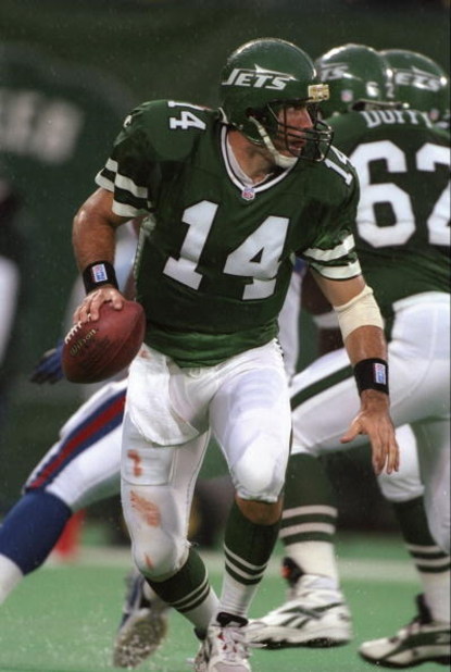 14 September 2003 : Vinny Testaverde of the New York Jets during