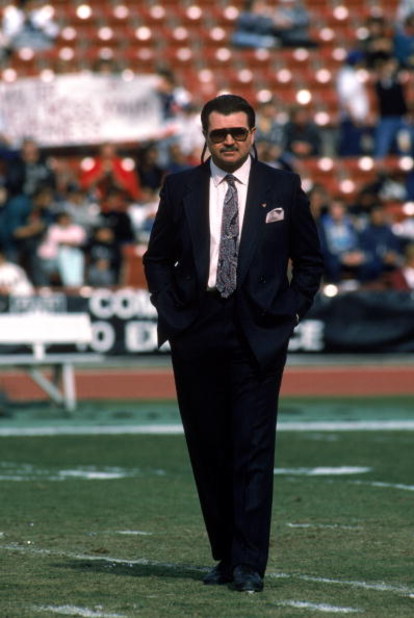 LOS ANGELES - DECEMBER 27:  Head coach Mike Ditka of the Chicago Bears walks on the field as the bears prepare to take on the Los Angeles Raiders at the Los Angeles Memorial Coliseum on December 27, 1987 in Los Angeles, California.  The Bears won 6-3.   (
