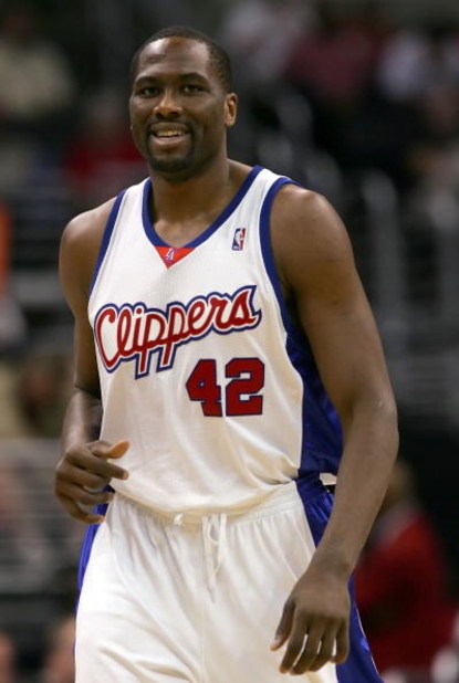 LOS ANGELES - OCTOBER 21:    Elton Brand #42 of the Los Angeles Clippers reacts during the game against the Seattle SuperSonics on October 21, 2006 at Staples Center in Los Angeles, California. The Clippers won 86-82.  NOTE TO USER: User expressly acknowl