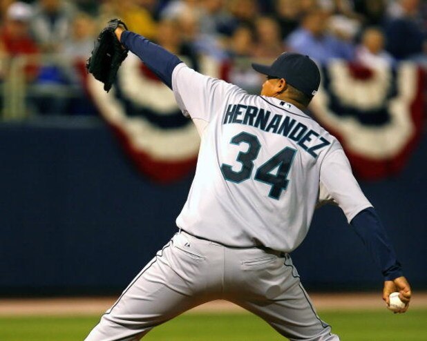 MINNEAPOLIS, MN - APRIL 6: Felix Hernandez #34 of the Seattle Mariners pitches against the Minnesota Twins on opening day at the Metrodome on April 6, 2009 in Minneapolis, Minnesota. (Photo by Scott A. Schneider/Getty Images)