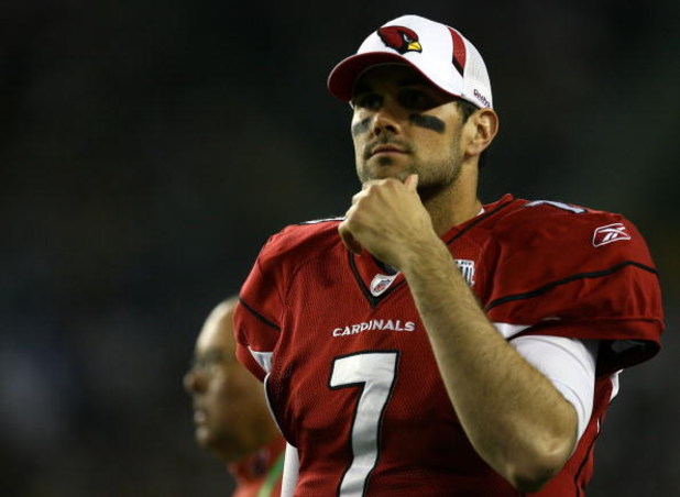 TAMPA, FL - FEBRUARY 01:  Quarterback Matt Leinart #7 of the Arizona Cardinals looks on against the Pittsburgh Steelers during Super Bowl XLIII on February 1, 2009 at Raymond James Stadium in Tampa, Florida.  (Photo by Jamie Squire/Getty Images)