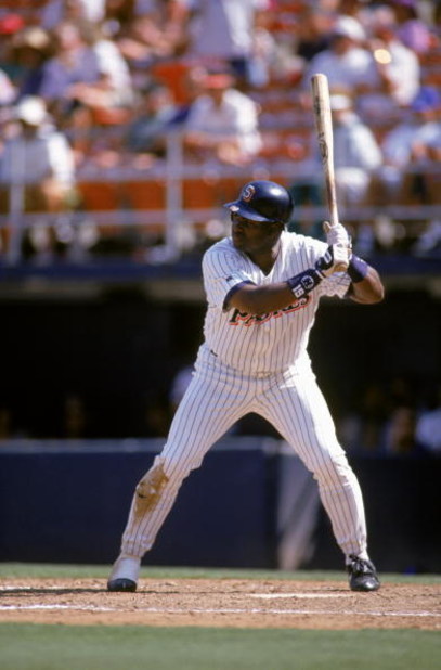 SAN DIEGO - AUGUST 31:  Tony Gwynn #19 of the San Diego Padres waits for the pitch during a game against the Montreal Expos at Jack Murphy Stadium on August 31, 1995 in San Diego, California. The Expos defeated the Padres 5-4. (Photo by Stephen Dunn/Getty