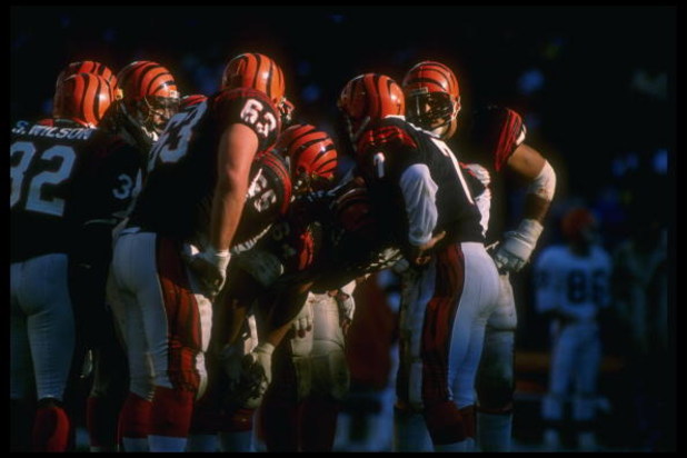 25 Sep 1988: The Cincinnati Bengals huddle up during a game against the Cleveland Browns at Riverfront Stadium in Cincinnati, Ohio. The Browns won the game, 23-16.