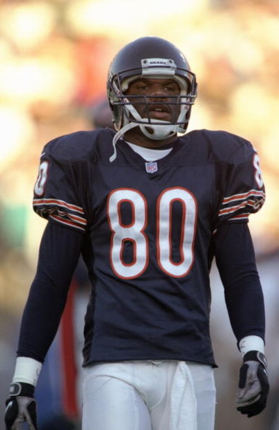 25 Oct 1998:  Wide receiver Curtis Conway #80 of the Chicago Bears looks on during the game against the Tennessee Oilers at Vanderbilt Stadium in Nashville, Tennessee. The Bears defeated the Oilers 23-20. Mandatory Credit: Scott Halleran/Allsport