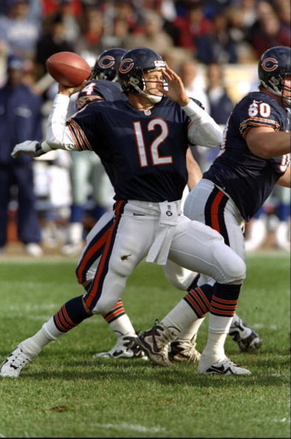 18 Oct 1998:  Quarterback Erik Kramer #12 of the Chicago Bears in action during the game against the Dallas Cowboys at Soldier Field in Chicago, Illinois. The Bears defeated the Cowboys 13-12. Mandatory Credit: Tom Pidgeon  /Allsport