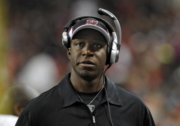 ATLANTA - DECEMBER 14: Defensive backs coach Raheem Morris of the Tampa Bay Buccaneers directs play against the Atlanta Falcons at the Georgia Dome on December 14, 2008 in Atlanta, Georgia.  (Photo by Al Messerschmidt/Getty Images) 