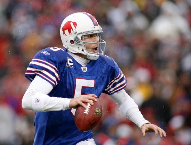 ORCHARD PARK, NY - NOVEMBER 30: Trent Edwards #5 of the Buffalo Bills runs against the San Francisco 49ers on November 30, 2008 at Ralph Wilson Stadium in Orchard Park, New York. The 49ers won10-3. (Photo by Rick Stewart/Getty Images)