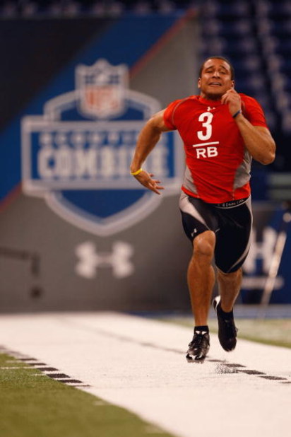 INDIANAPOLIS, IN - FEBRUARY 22:  Running back Donald Brown of Connecticut runs the 40 yard dash during the NFL Scouting Combine presented by Under Armour at Lucas Oil Stadium on February 22, 2009 in Indianapolis, Indiana. (Photo by Scott Boehm/Getty Image
