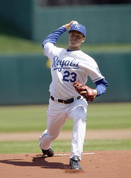 KANSAS CITY, MO - APRIL 21: Zack Greinke #23 of the Kansas City Royals delivers the pitch during the game against the Minnesota Twins at Kauffman Stadium April 21, 2007 in Kansas City, Missouri. (Photo by G. Newman Lowrance/Getty Images)