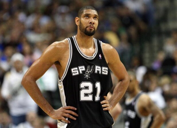 DALLAS - APRIL 25: Forward Tim Duncan #21 of the San Antonio Spurs during play against the Dallas Mavericks in Game Four of the Western Conference Quarterfinals during the 2009 NBA Playoffs at American Airlines Center on April 25, 2009 in Dallas, Texas.