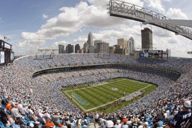 CHARLOTTE, NC - SEPTEMBER 14:  General view of the interior of Bank of America Stadium during the game between the Chicago Bears and the Carolina Panthers on September 14, 2008 in Charlotte, North Carolina.  (Photo by Streeter Lecka/Getty Images)