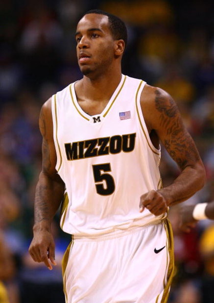 OKLAHOMA CITY - MARCH 14:  Forward Leo Lyons #5 of the Missouri Tigers during the Phillips 66 Big 12 Men's Basketball Championship finals at the Ford Center March 14, 2009 in Oklahoma City, Oklahoma.  (Photo by Ronald Martinez/Getty Images)