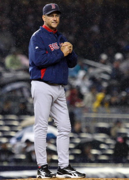 NEW YORK - MAY 05: Manager Terry Francona of the Boston Red Sox looks on against the New York Yankees on May 5, 2009 at Yankee Stadium in the Bronx borough of New York City. The Red Sox defeated the Yankees 7-3. (Photo by Jim McIsaac/Getty Images)