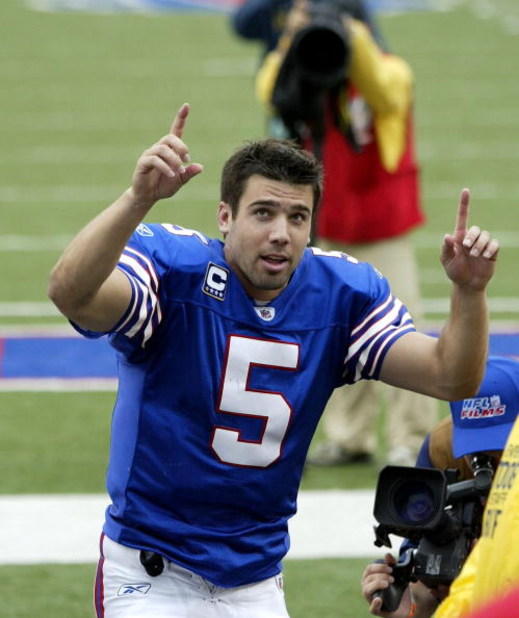 ORCHARD PARK, NY - SEPTEMBER 21: Trent Edwards #5 of the Buffalo Bills acknowledges fans as he runs off the field after defeating the Oakland Raiders on September 21, 2008 at Ralph Wilson Stadium in Orchard Park, New York. Buffalo won 24-23. (Photo by R