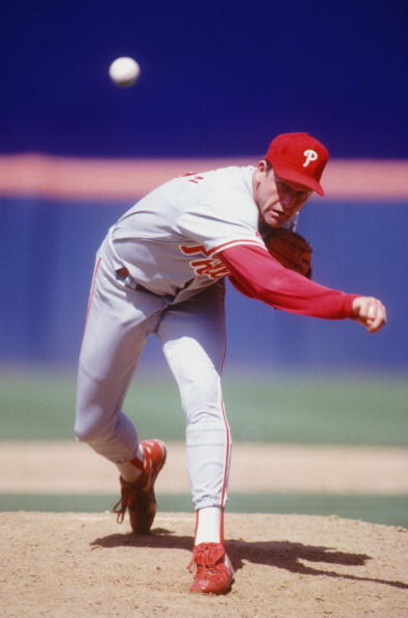 Pitcher Larry Andersen of the Philadelphia Phillies pitches in a game at Veterans Stadium in Philadelphia on August 15th, 1993. Mandatory Credit: Gary Newkirk/ALLSPORT