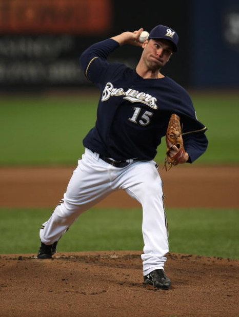 MILWAUKEE - MAY 15: Ben Sheets #15 of the Milwaukee Brewers delivers the ball against the Los Angeles Dodgers on May 15, 2008 at Miller Park in Milwaukee, Wisconsin. The Dodgers defeated the Brewers 7-2. (Photo by Jonathan Daniel/Getty Images)