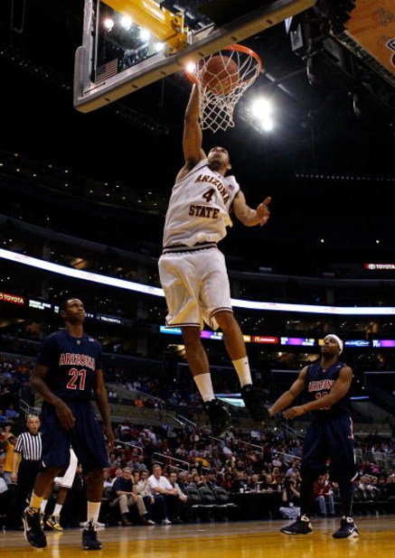 LOS ANGELES, CA - MARCH 12:  Forward Jeff Pendergraph #4 of the Arizona State Sun Devils dunks the ball against the Arizona Wildcats during the Pacific Life Pac-10 Men's Basketball Tournament at the Staples Center on March 12, 2009 in Los Angeles, Califor
