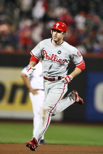 NEW YORK - JUNE 10:  Chase Utley #26 of the Philadelphia Phillies rounds the bases after hitting a home run against The New York Mets in the eleventh inning putting the Phillies ahead 5-4 during their game on June 10, 2009 at Citi Field in the Flushing ne